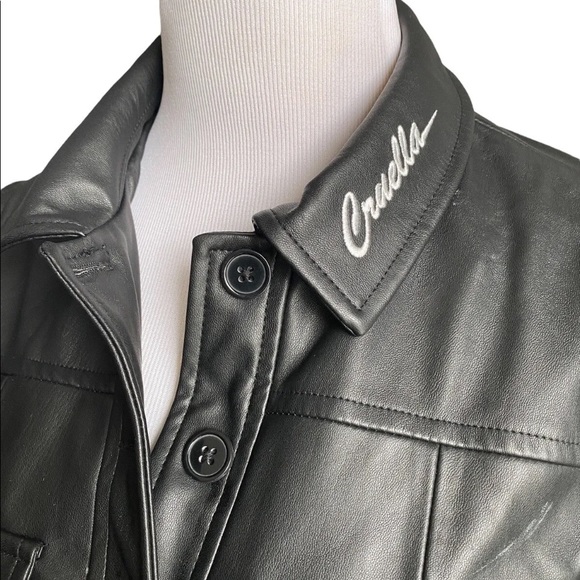 Disney Cruella Live Action Faux Leather Jacket Her Universe - Picture 10 of 11